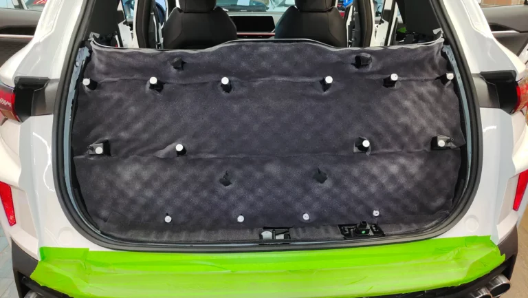 Geely Coolray баг 8 (1)