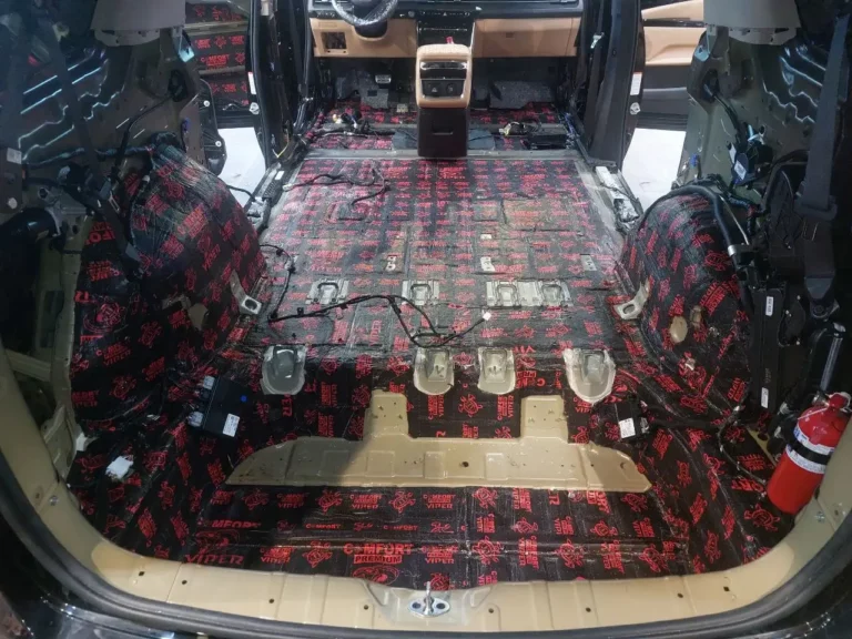Шумоизоляция багажника KIA Carnival-1