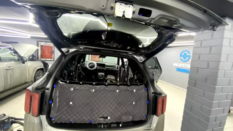 Шумоизоляция дверей Kia Sorento-7