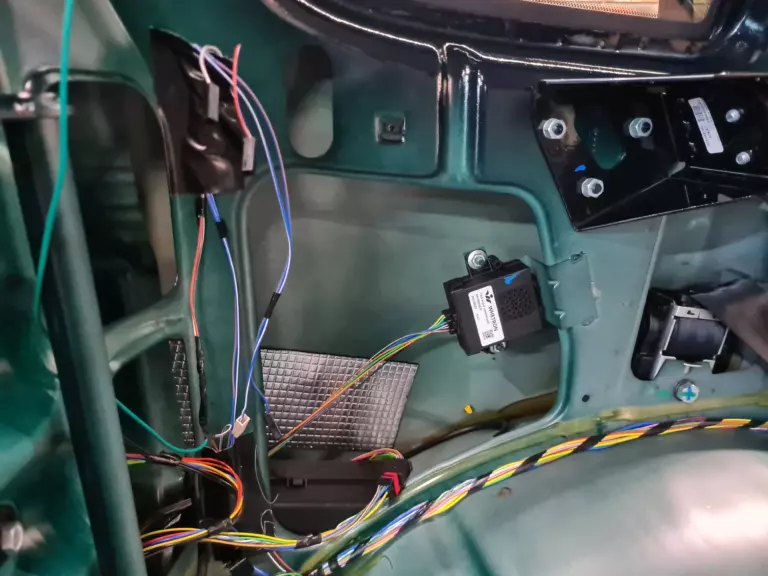 Шумоизоляция багажника LADA Niva Travel-4