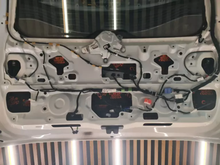 Шумоизоляция дверей Land Cruiser 300-4