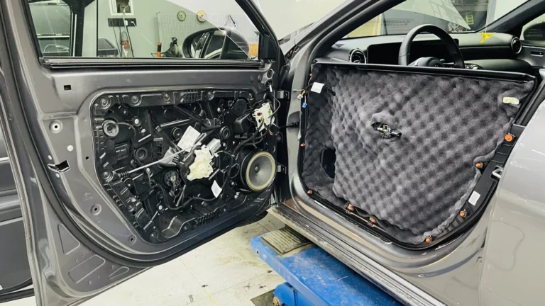 Шумоизоляция двери Mercedes-Benz A-class-4