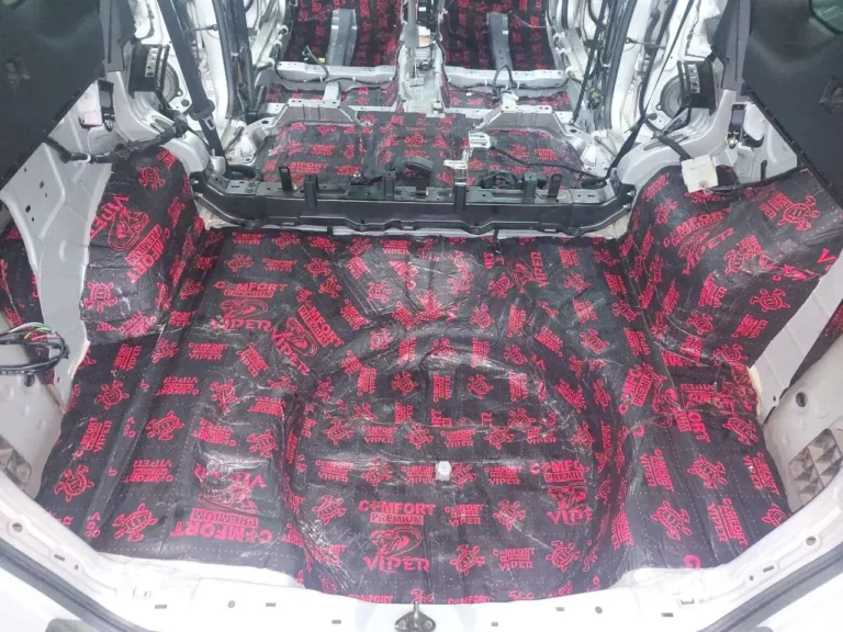 Шумоизоляция багажника Nissan X-Trail 2011-1