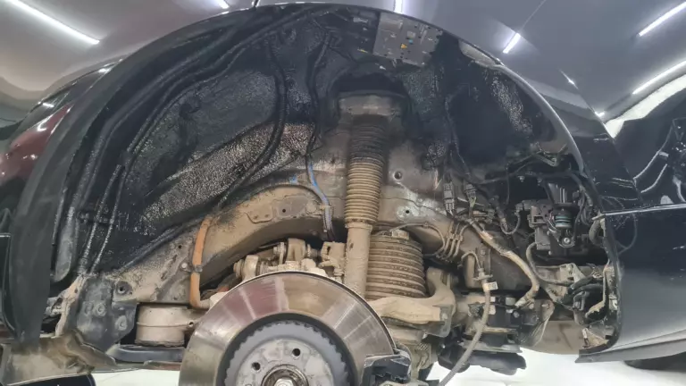 Шумоизоляция арок Range Rover-2