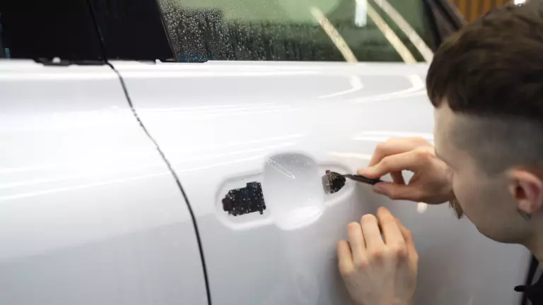 Toyota Highlander дверь 4