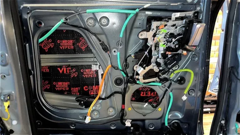 Шумоизоляция дверей KIA Carnival 2021-5