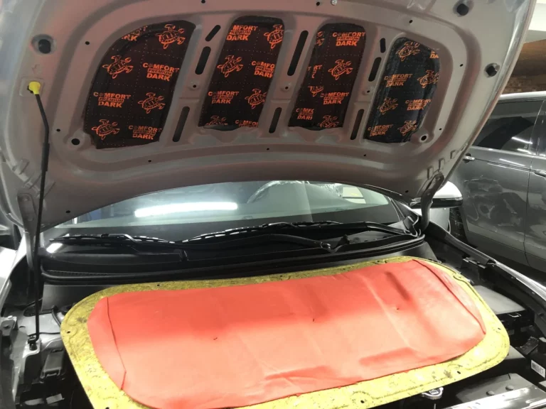 Шумоизоляция капота KIA Rio