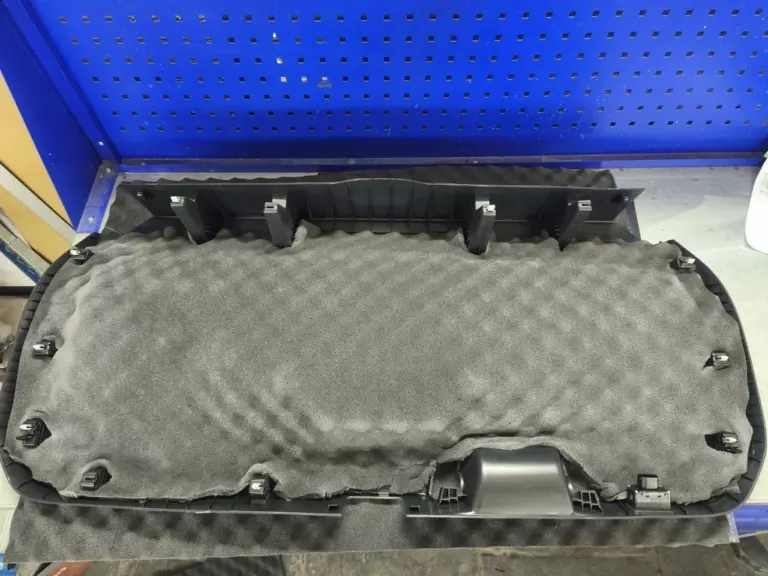Шумоизоляция дверей Volkswagen Talagon-6